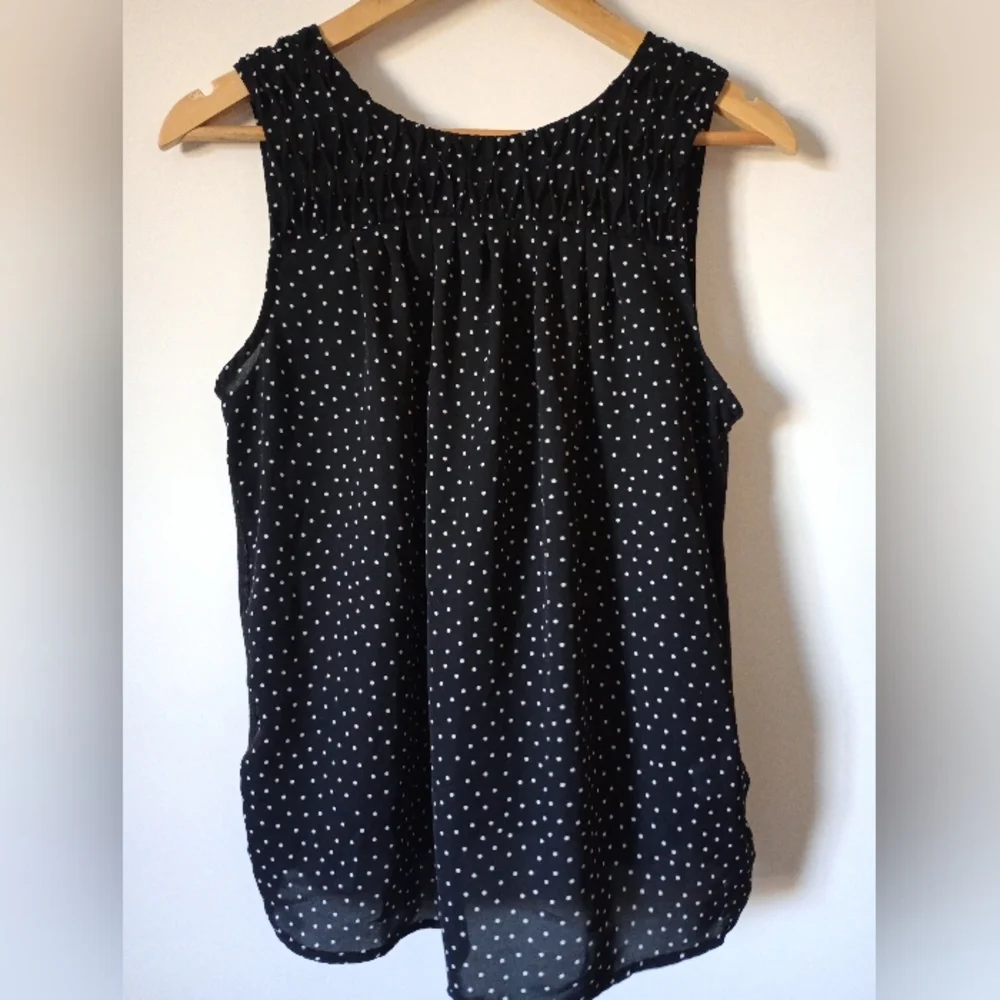 Elle Black Polka Dot Sleeveless Top Size Medium - Picture 1 of 10